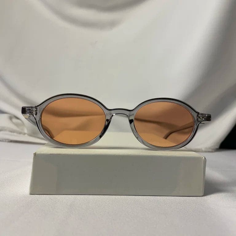 نظارة Lunettes de soleil Hipster Snug ovales et fines à monture corne en plastique، عرض مسطح