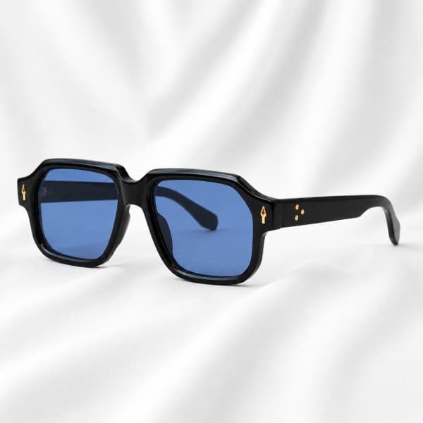 نظارة Monaco sunglasses على عارض
