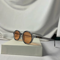 Lunettes de soleil Hipster Snug ovales et fines à monture corne en plastique